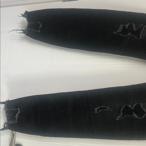 KanCan Black Ankle Cropped Jeans - Picture 2 of 4